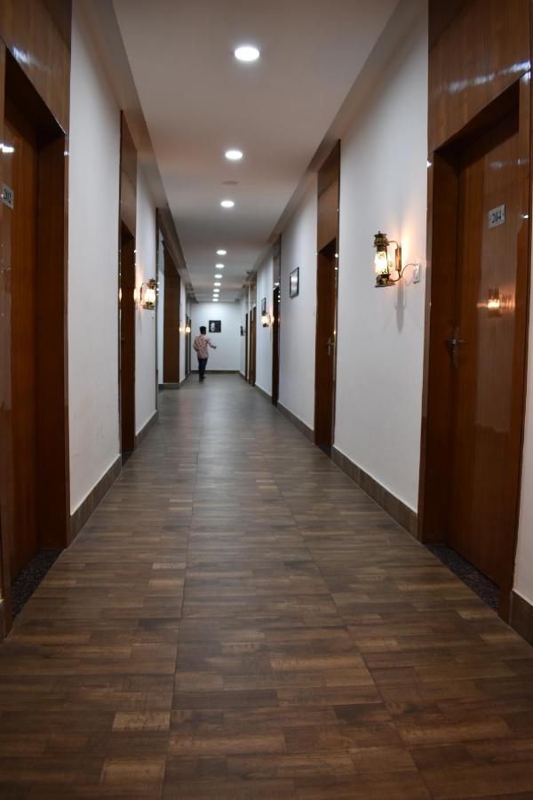 Hotel Sapphire Tinsukia Zewnętrze zdjęcie